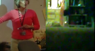 sex top 1.net Cô gái trèo lên một người đàn ông sex hay 2020 sau khi hôn.